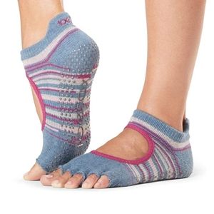 NEW Toesox Half Toe Bellarina Grip Socks - Gypsy M